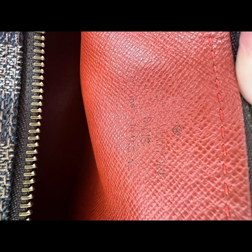 Authentic LV Papillon Damier 26 - Picture 9 of 10